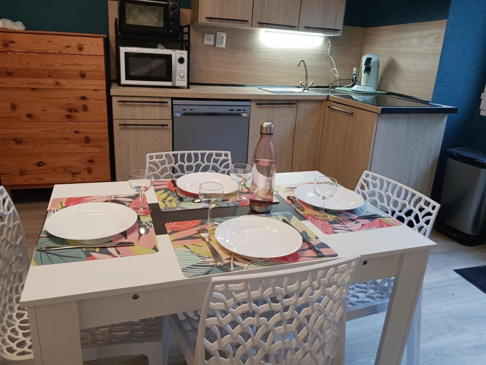 La Sout Apartment La Souterraine Bagian luar foto